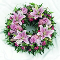 12" Lily Wreath
